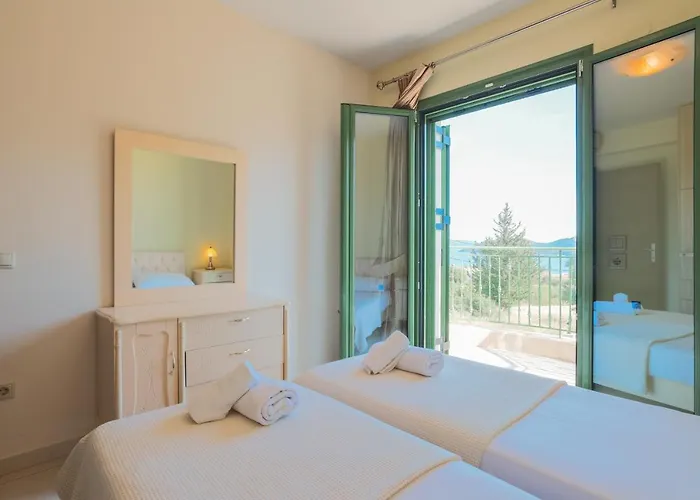 Scorpios Karavomylos