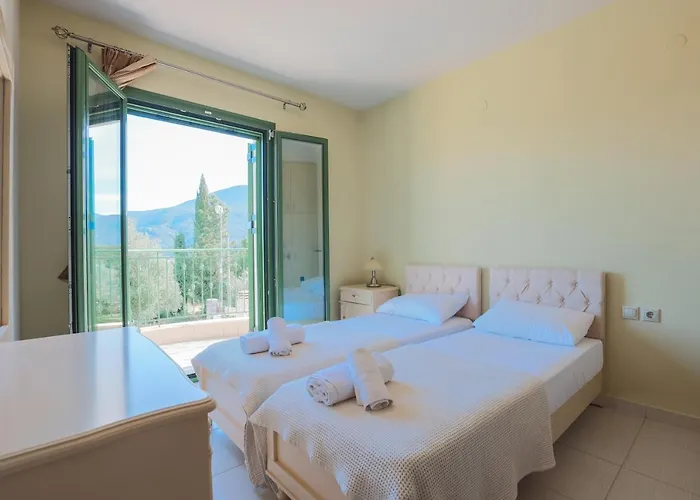 Scorpios Villa Karavomylos