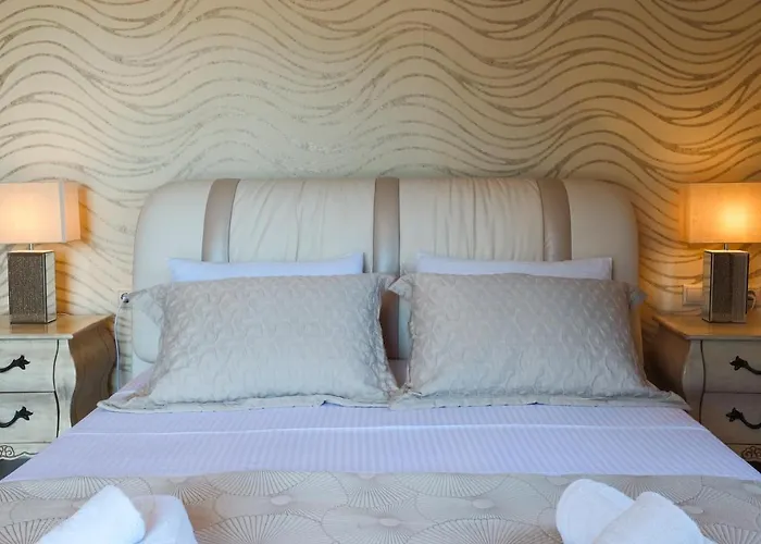 Scorpios * Karavomylos